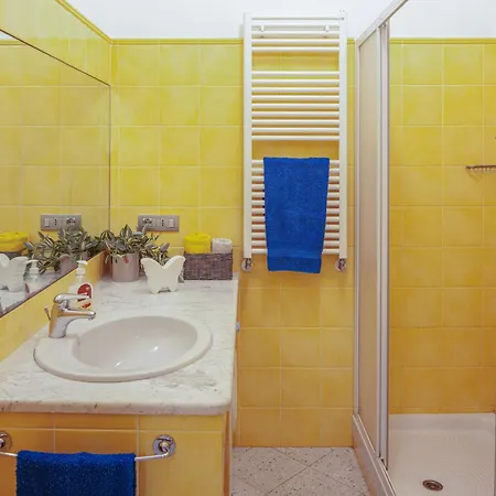 Sirene 2 Apartamento *